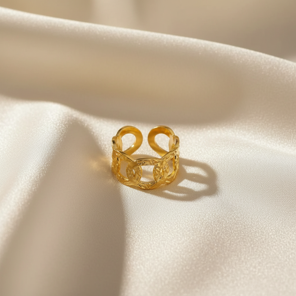 Chain Link Ring — Silk Flat Lay