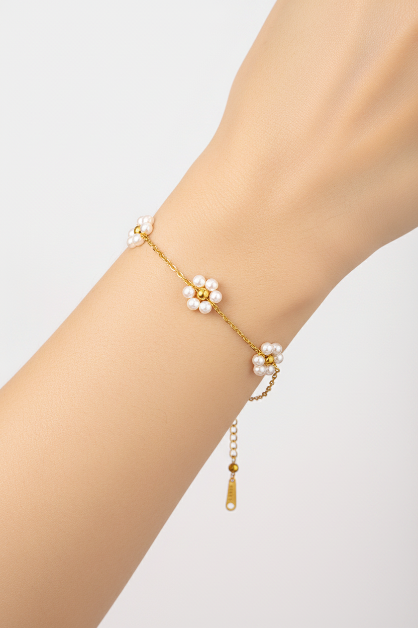 Pearl Flower Bracelet Portrait